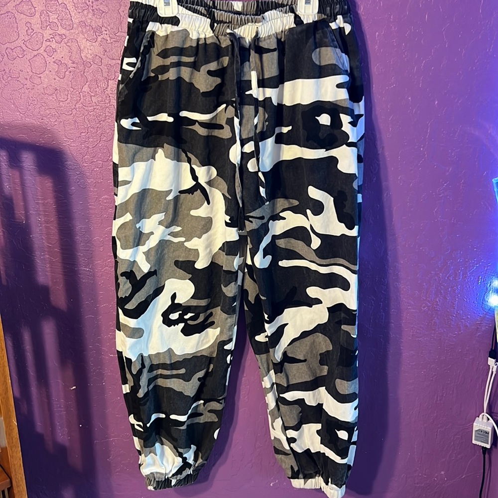 camo print cargo type pants